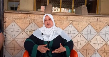 سيدات مصر العظيمات.. حكاية أول واعظة بمحافظة المنوفية.. تيسير تنظم جلسة أسبوعية للإفتاء بمجمع إمام سيف أبو المكارم.. عملت مدة 20 عاما فى الدعوى بالمساجد.. وهذه قصة أول فتوى لها.. صور وفيديو