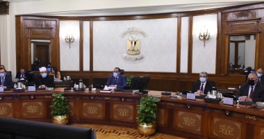رئيس الوزراء يوجه بسرعة تفعيل مبادرة الشراكة الصناعية مع الإمارات والأردن