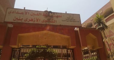 طلاب معهد أزهرى صفط اللبن الإعدادى يرشقون مراقبى الامتحانات بالبيض والحجارة