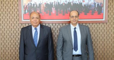 الجامعة المصرية اليابانية تستضيف أكرم القصاص رئيس تحرير"اليوم السابع".. رئيس الجامعة: برامجنا مرتبطة بالصناعة ونشارك فى معالجة المياه بمبادرة حياة كريمة.. وتسخير البحث العلمى لخدمة استراتيجة مصر2030