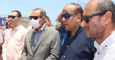 محافظ كفر الشيخ يتفقد محطة المعالجة الصرف الصحى بمصيف بلطيم.. صور