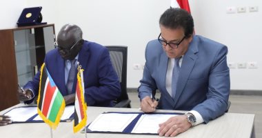 وزير التعليم العالى يلتقى نظيره بجنوب السودان لبحث التعاون العلمى