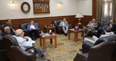 نقيب المهندسين يجتمع مع 4 نقابات للاتفاق على محاور مشاركتها فى الحوار الوطنى