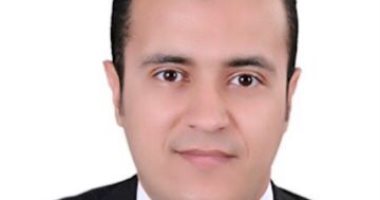 على عبد العال ممثلا لجامعة دمياط فى اللجنة الوطنية للكيمياء الحيوية
