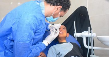 حياة كريمة.. تزايد إقبال الأهالى على قافلة جامعة طنطا الطبية فى السلوم.. صور