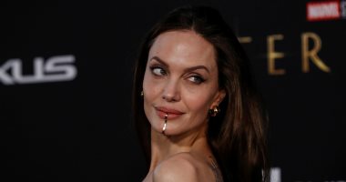 أنجلينا جولى تحتفل بعيد ميلادها الـ47 اليوم.. ممثلة ومخرجة وتساعد اللاجئين