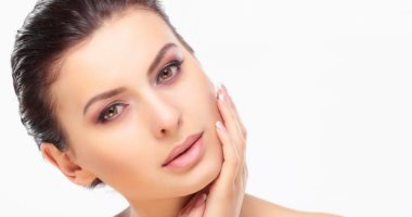 5 أسباب تجعل زيت الزيتون أساسيًا في روتين العناية بالبشرة