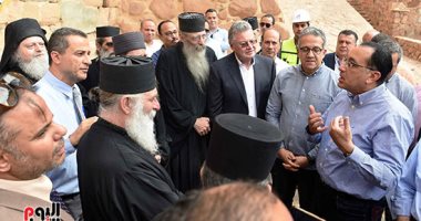 رئيس الوزراء يتفقد أعمال تنفيذ مشروع موقع التجلى الأعظم بمدينة سانت كاترين