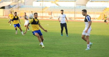 تقسيمة بين لاعبى الإسماعيلى استعدادا لاستئناف مباريات بطولة كأس رابطة الأندية