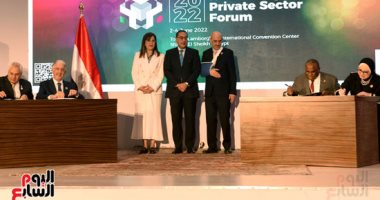 رئيس الوزراء: لدينا خطة طموحة لزيادة معدلات السياحة ومواردها.. صور