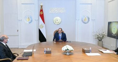 الرئيس السيسي يجتمع مع المستشار عمر مروان وزير العدل