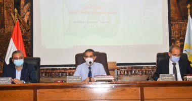"تنفيذى الغربية" يوافق على إقامة 10 محطات للصرف الصحى