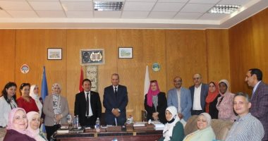 لجنة قطاع التربية النوعية تتفقد أقسام ومعارض جامعة أسوان
