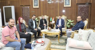 محافظ المنوفية يلتقى وفد المجلس القومى للمرأة لبحث محاور مشروع تنمية الأسرة