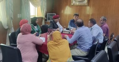 زيادة عدد منافذ بيع طوابع المدارس لـ8 منافذ بعيادات التأمين الصحي ببنى سويف