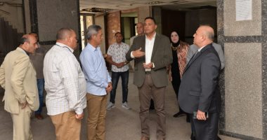 محافظ الدقهلية يتفقد نزل الشباب باستاد المنصورة الرياضي وأعمال تطوير حمام سباحة