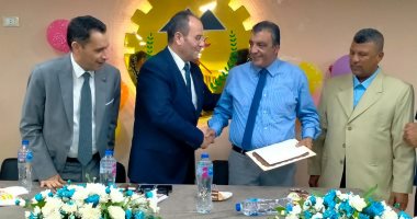 الاتحاد المحلي لنقابات عمال الجيزة يكرم محمد عيسى مدير المديرية تقديرا لجهوده