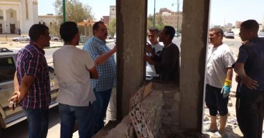 رئيس مدينة سفاجا: الانتهاء من تنفيذ مشروع المظلات السياحية يوليو المقبل.. صور