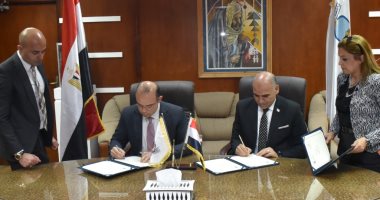 رئيس جامعة الأقصر يوقع بروتوكول تعاون مع رئيس البورصة لتنمية الوعى لدى الطلاب ..صور