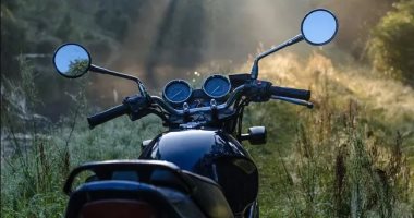 باكستانى يكتشف استخدام الشرطة لدراجته المسروقة منذ 8 سنوات
