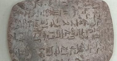 هدايا نادرة ورسائل عمرها 4500 سنة.. حكايات مصر القديمة بمتحف الوادى الجديد "لايف"