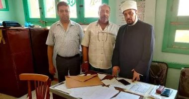 وكيلا المنطقة الأزهرية بالإسكندرية يتفقدان امتحانات الثانوية القسم الأدبى