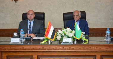 محافظ الجيزة يوجه بمراجعة دفاتر صرف الأسمدة ومطابقتها بالمساحات المزروعة