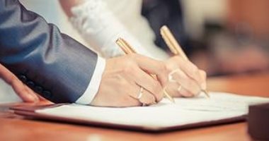 الشرط نور.. 8 أسئلة يجب مناقشتها قبل كتب الكتاب أبرزها عمل الزوجة