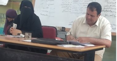 "التعليم" تفتح أبواب تلقى التظلمات على نتيجة "الإعدادية".. البحيرة تتلقى التظلمات لمدة أسبوعين ودمياط حتى منتصف الشهر.. إقبال ضعيف فى أول يوم بكفر الشيخ.. و"تعليم أسوان" : تحليل النتائج ومراجعة جيدة للتظلمات
