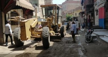 حملة مكبرة لرفع القمامة بقرية المنير فى الشرقية ..صور