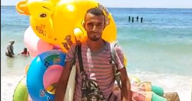صيف وانت مطمن.. العوامة بـ 20 جنيها وإقبال كبير من المصطافين بالإسكندرية.. لايف