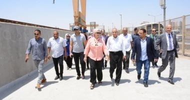 نائب رئيس جامعة أسيوط فى زيارة لعدد من المشروعات القومية..صور