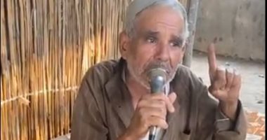 نباطشى المشمش.. عم عزت بينادى عليه بالميكروفون علشان الأهالى يجيبوا المحصول