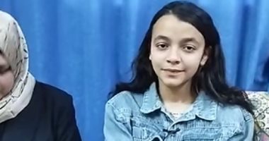 بتحلم بـ"الطب".. "ملك" حصلت على الدرجة النهائية فى الإعدادية بالمنيا.. فيديو