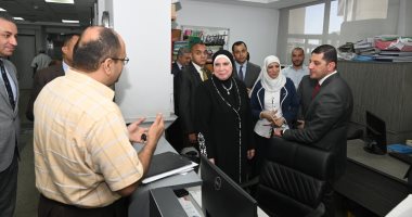 وزيرة الصناعة تبحث مع المستثمرين مدى رضائهم عن خدمات التنمية الصناعية 
