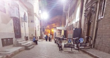 محافظ أسوان: استكمال أعمال التطوير والتجميل والرصف بشوارع وسط المدينة.. صور