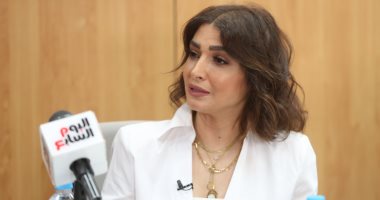 روجينا: أجمل ما فى البطولة المطلقة الاختيار وتركت مسئولية "انحراف" للمخرج