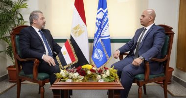التأمين الصحى الشامل الجديد يكشف خريطة تطبيق المنظومة بمحافظات المرحلة الثانية.. حسام صادق: الانتهاء من المرحلة الأولى يونيو 2023.. ويؤكد: وفرنا 6 آلاف "صنف دواء" بالمستشفيات.. وقريبا إصدار قانون التطبيب عن بعد