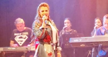 غدا.. الفنانة سيمون ضيفة برنامج "التاسعة" في أول أيام عيد الأضحى المبارك