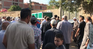 تشييع جثمان وزير التجارة والصناعة السابق إلى مثواه الأخير فى الغربية.. فيديو