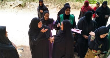 الكشف على 230 مواطنا ضمن مبادرة "صحتك تهمنا" لوحدة السكان بالأقصر