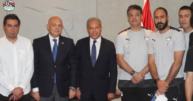 شاهد كواليس زيارة بعثة المنتخب لسفير مصر فى كوريا الجنوبية