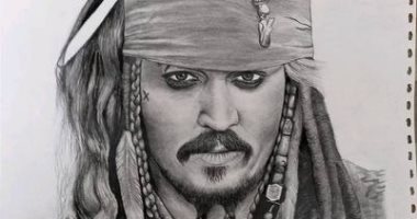 "محمد" يعبر عن موهبته فى الرسم بالقلم الرصاص.. صور