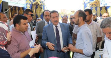 احتفالاً بالعيد القومى.. محافظ المنوفية يسلم أجهزة منزلية لـ25 فتاة