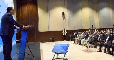 رئيس الوزراء يلتقى مستثمرى المنطقة الاقتصادية بشرق بورسعيد.. مدبولى: حجم الإنجاز على أرض الواقع خطوة على طريق توطين الصناعات المستهدفة.. ورئيس" نيسان أفريقيا": مقومات مصر تؤهلها لتكون مركزاً لصناعة السيارات