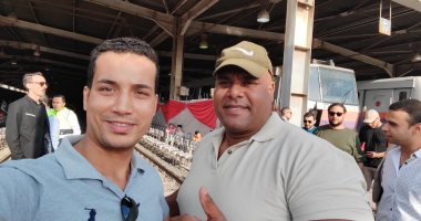 كابونجا يصل ورش المترو لسحب 6 عربات مترو تزن 220 طنا.. صور