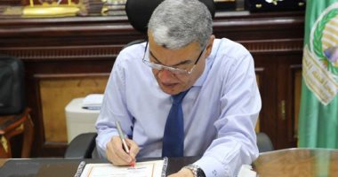 محافظ المنيا يعتمد تنسيق القبول بالثانوى العام بمجموع 220 درجة