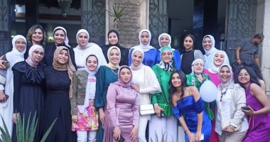 بعد 8 سنوات.. التعليم تجنى ثمار المدارس الدولية الحكومية.. تحتفل بتخريج أول دفعة من طلبة البكالوريا.. أطلقها "محمود أبو النصر" عام 2014.. والوزارة تتوسع فيها لتصل لـ20 مدرسة تقدم تعليما دوليا بمبالغ بسيطة