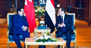 ترحيب مصرى بحرينى بالقمة المرتقبة بين قادة مجلس التعاون الخليجي والولايات المتحدة الأمريكية بالسعودية.. الرئيس السيسى يؤكد للملك حمد بن عيسى حرص مصر على تعزيز وحدة الصف والعمل العربى المشترك