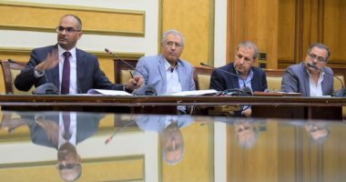 نائب وزير الإسكان يترأس اجتماع اللجنة العليا لمتابعة مشروعات التعاون الدولى